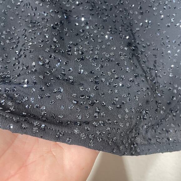 TC Laughlin NYC Size Small V Neck Glitter Wrap Top Blouse Gray Sleeveless - Picture 7 of 7